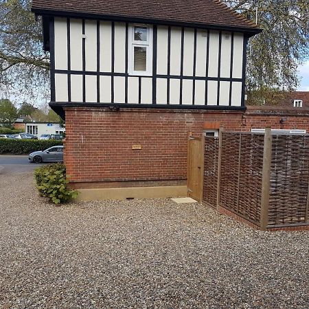 Old School Apartment 2 Ground Floor Bury St. Edmunds Bagian luar foto